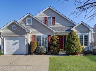 3 Manchester Ave, Manchester, NJ 08759