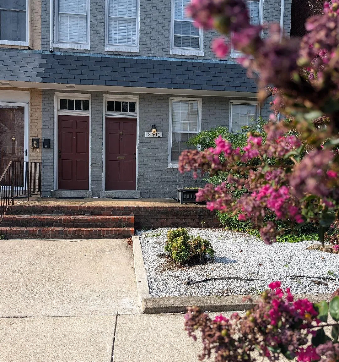 2 bed, 1400 sqft, $1,895 — Photo 2