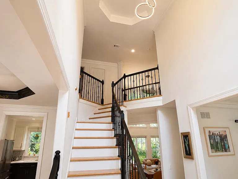 6730 Ridgefield Dr — Photo 5