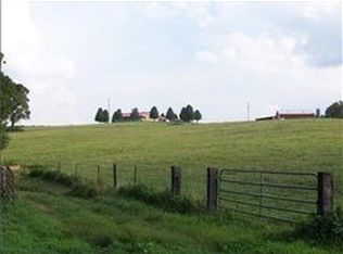 3540 Possum Hollow Rd, Palmyra, TN 37142