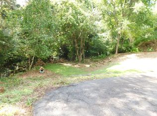 4019 Cape Cod Dr, Pittsburgh, PA 15239