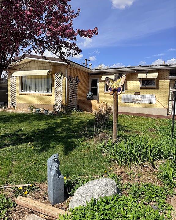 1st image of 512 McNab STREET