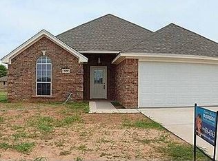 5151 Royalwood Dr, Wichita Falls, TX 76302
