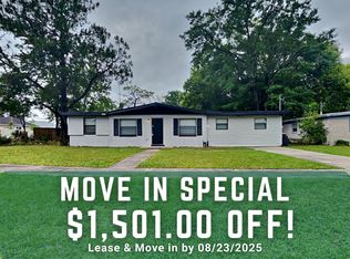 7593 Sharbeth Dr S, Jacksonville, FL 32210