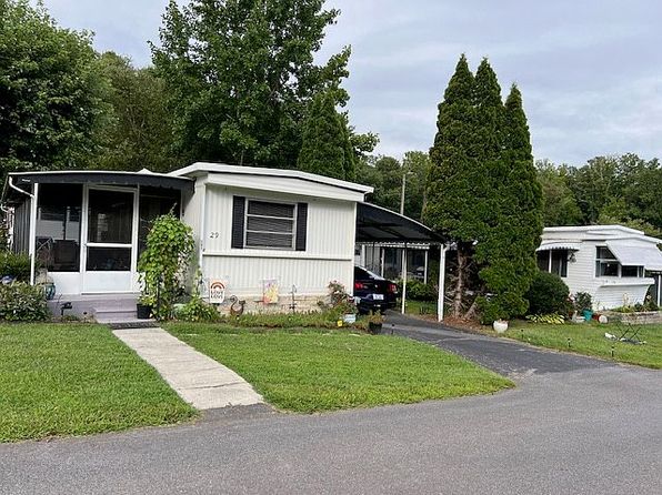 29 Blue Spruce Ln
