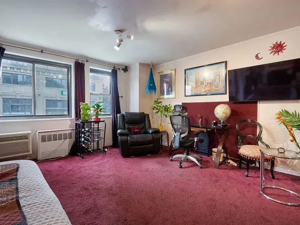 85 8th Avenue image 2 of 12