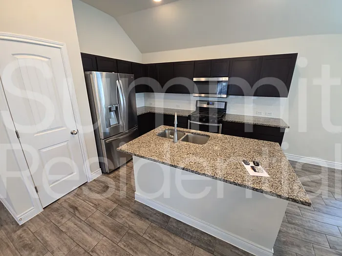 514 Silo St — Photo 9