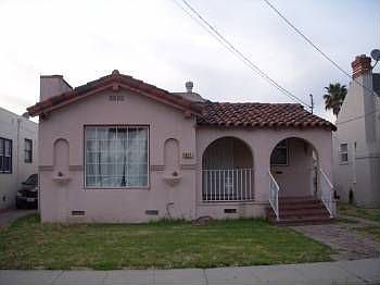 2nd image of 1827 108th Ave