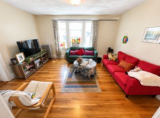 135 Fayerweather St #1, Cambridge, MA 02138