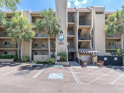 90 S Highland Ave APT 201, Tarpon Springs, FL, 34689