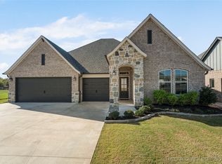 724 E 126th St S, Jenks, OK 74037