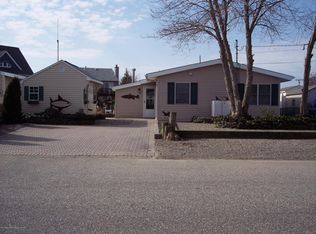 1704 Anchorage Dr, Forked River, NJ 08731
