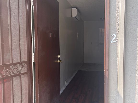 3rd image of 217 S Marguerita Ave #B