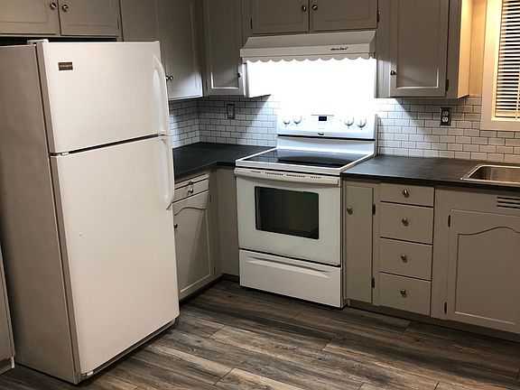 4th image of 1813 E 5th St