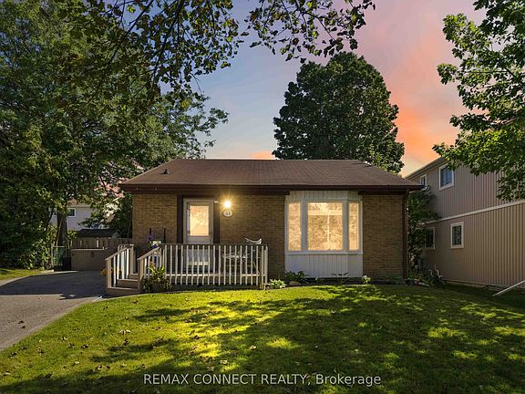 2nd image of 31 Roser Cres