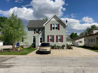 149 S Chapman St, Chesaning, MI 48616