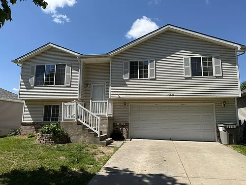 6933 N Steamboat Dr Photo 1