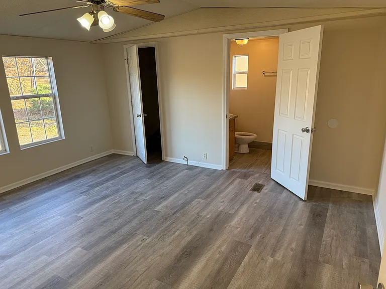 3993 Miller Dr — Photo 22