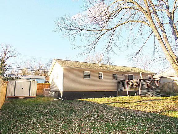 4th image of 3700 Vienna Dr