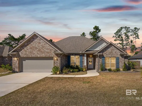 446 Shepard St, Gulf Shores, AL 36542