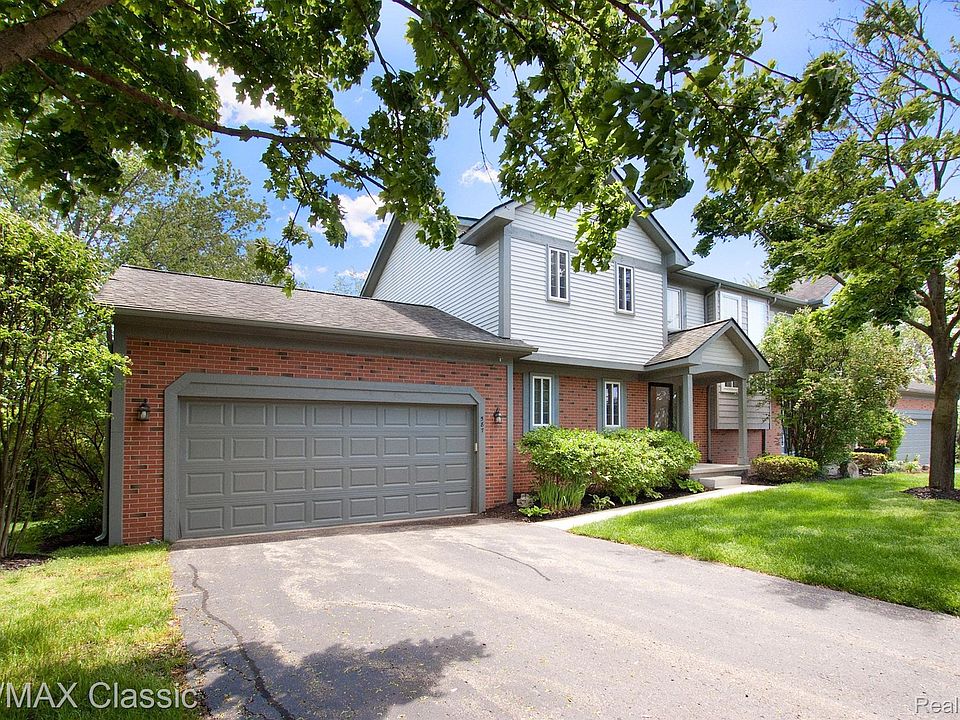 1st image of 587 Winwood Cir #20