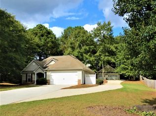 815 Lincoln Sq, Locust Grove, GA 30248