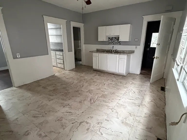 65 Pulaski St #1 & 2 — Photo 5