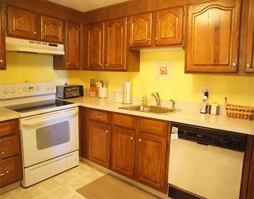 4th image of 144 Quincy Shore Dr Unit 128