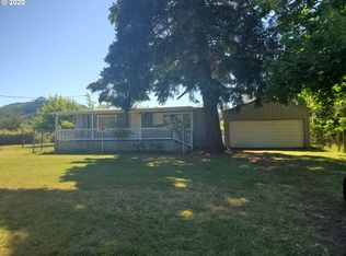 8932 Nonpareil Rd, Sutherlin, OR 97479