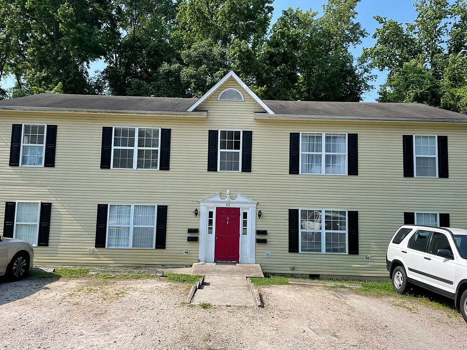 111 Sunset Dr #102