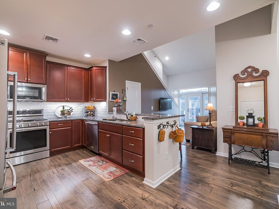 533 Carson Ter, Huntingdon Valley, PA 19006 Zillow