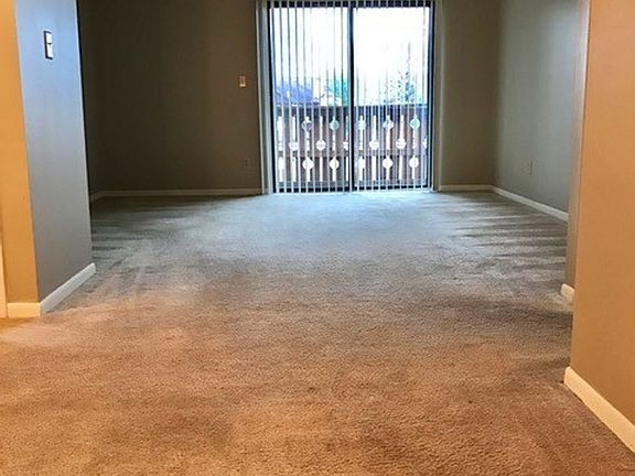 4th image of 1800 Cross Lakes Blvd #6426298