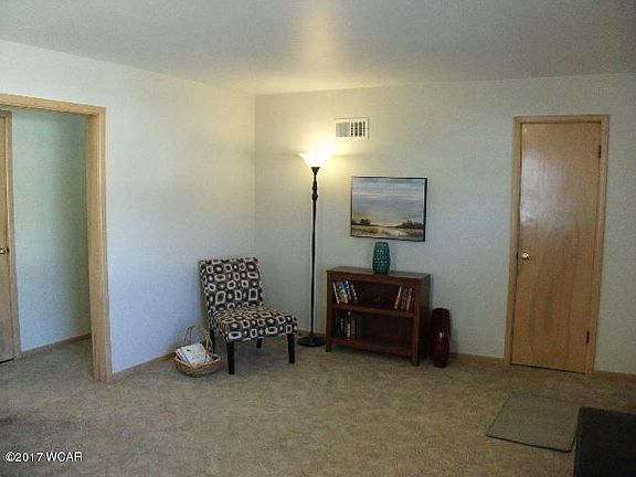 5th image of 615 Southview Dr