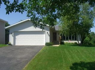 30 Newbury Cir, Madison, WI 53711