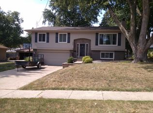 540 34th St, West Des Moines, IA 50265