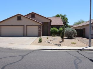 5815 E Jacaranda St, Mesa, AZ 85205