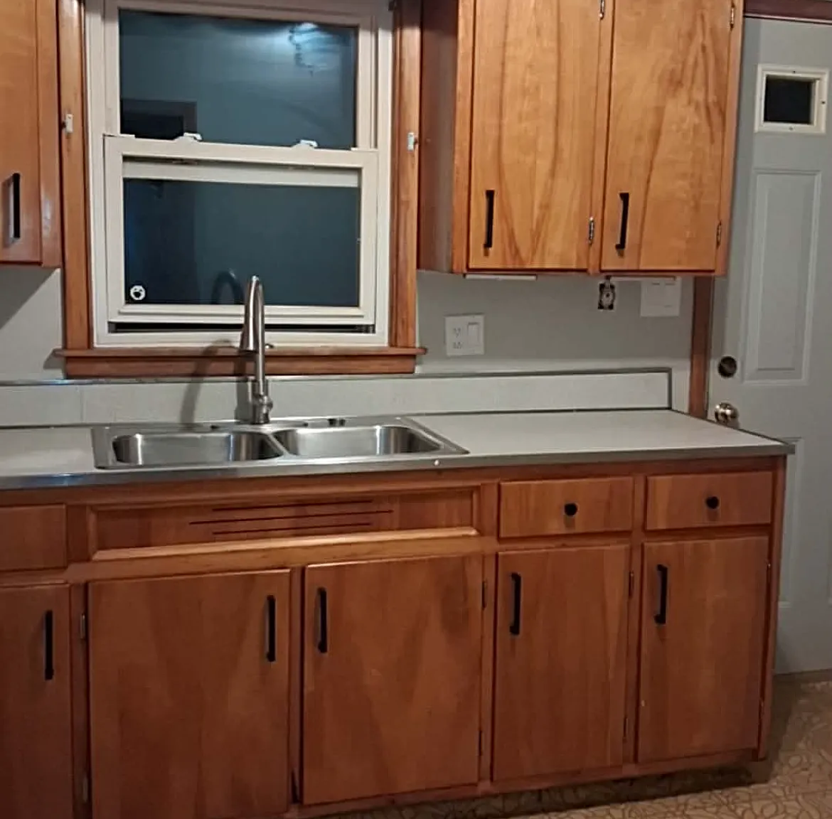3 bed, 1124 sqft, $2,300 — Photo 3