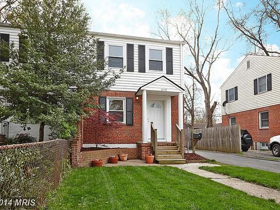 2nd image of 2119 Arlington Ter