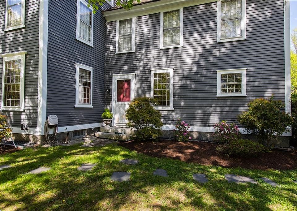 7 Old West Wrentham Rd, Cumberland, RI 02864 Zillow