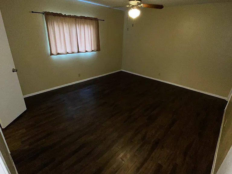 7318 Hunters Lk — Photo 12