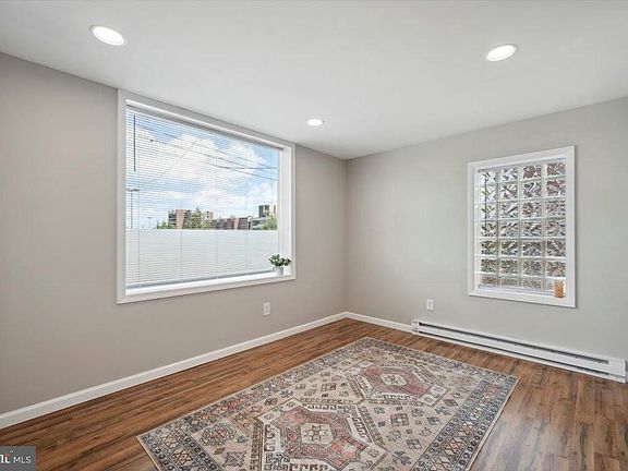 2nd image of 2242 E Allegheny Ave