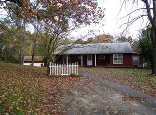 8751 E Jones Rd, Bellevue, MI 49021