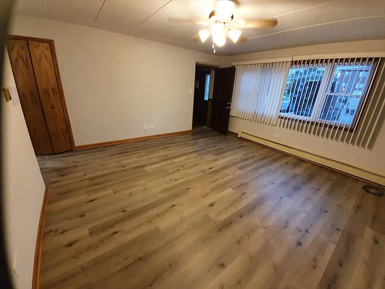 14045 Kilpatrick Ave #1N — Photo 2