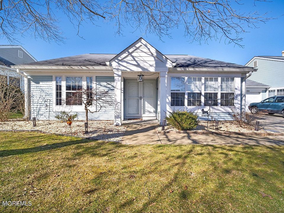 1st image of 1241 Thornbury Lane #A