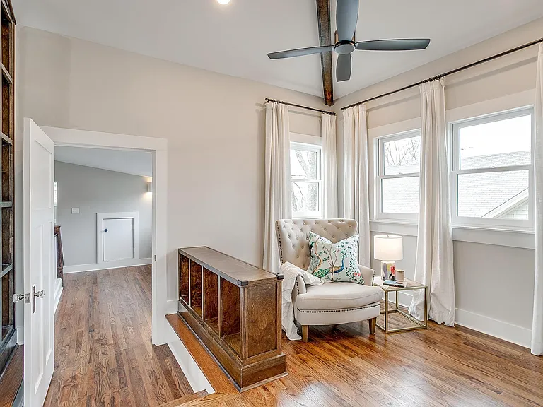 1405 S Henderson St — Photo 43