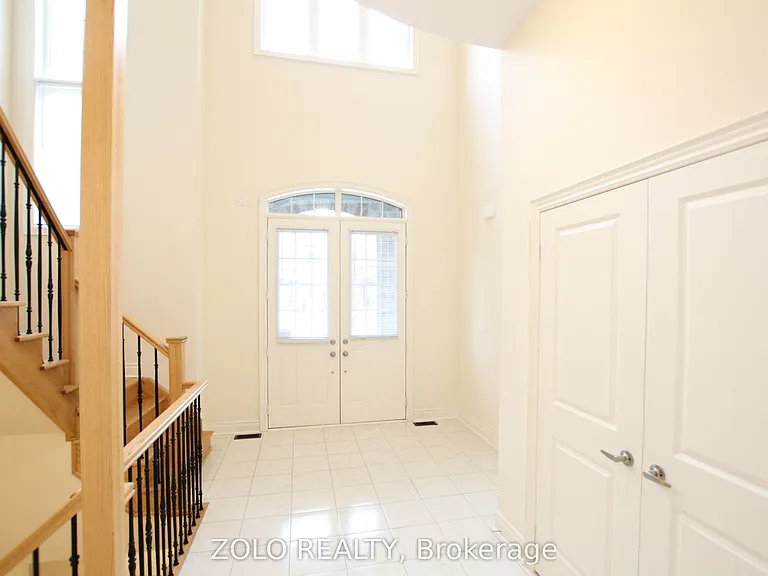 64 Cayton Cres — Photo 29