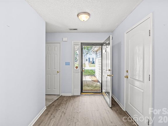 3rd image of 4609 Rocky Meadow Way