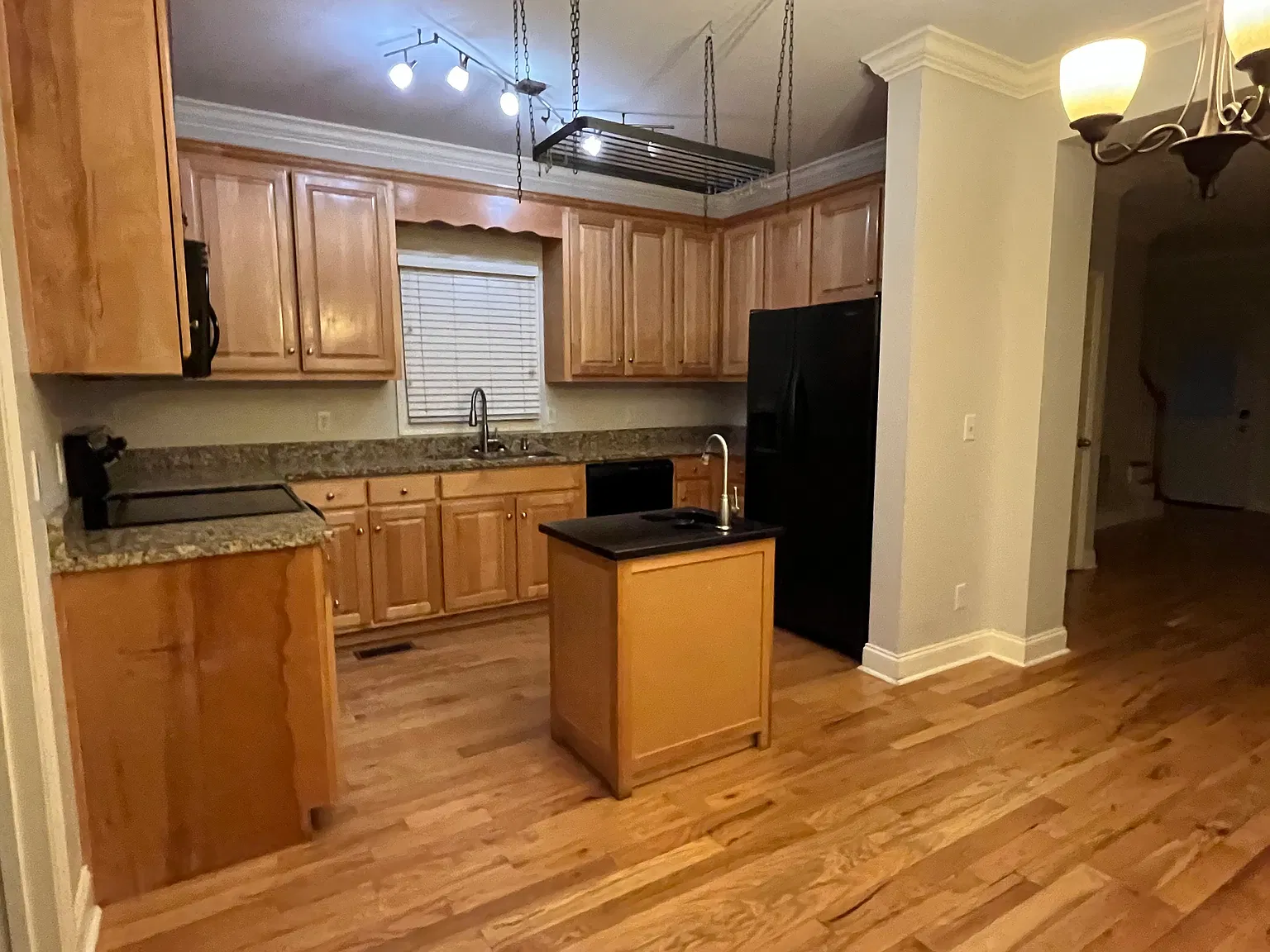 3 bed, 1485 sqft, $2,650 — Photo 3