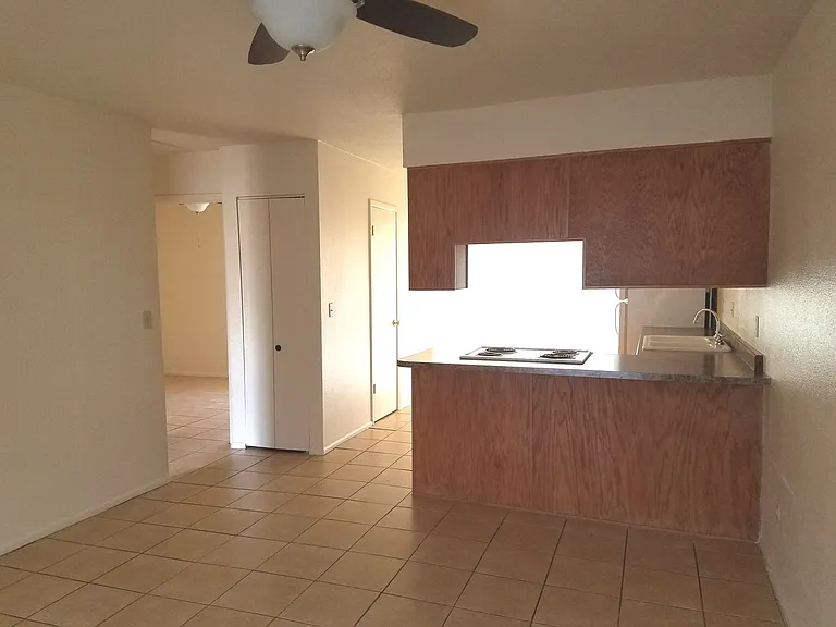2183 S Walnut Ave #1-2-3 — Photo 2