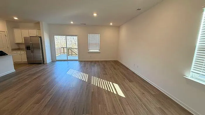 105 Elijah St — Photo 11